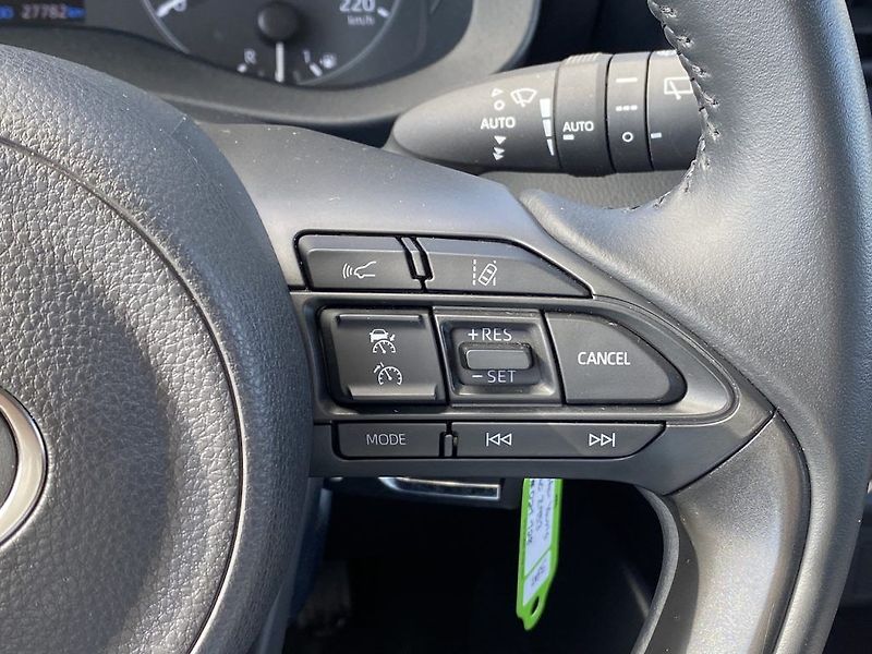 Toyota Yaris 1.5i, ČR-2m, Style, záruka - fotka 18 z 30