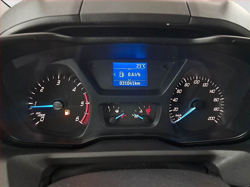 Ford Transit Custom (2016) 2.0 EcoBlue, Bus, 8Míst, ČR - fotka 11 z 15