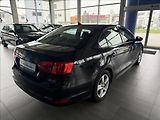 Volkswagen Jetta 1,2   1.MAJITEL, 77KW, SERVISK - náhled 6