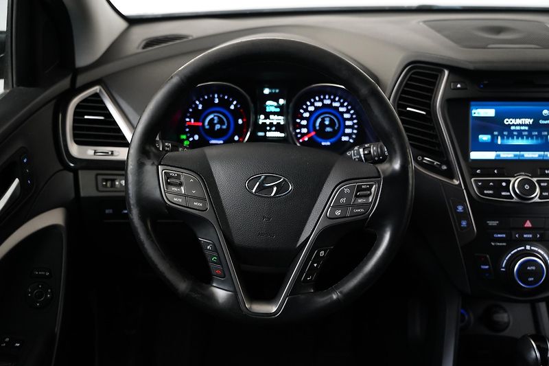 Hyundai Santa Fe - fotka 17 z 24