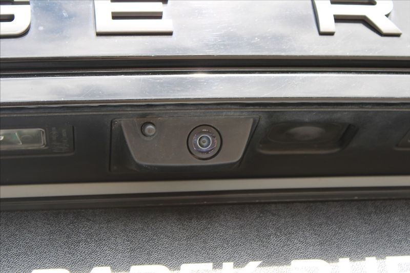 Land Rover Range Rover Evoque 2,0 P250  DPH,4x4,R-DYNAMICS - fotka 36 z 42