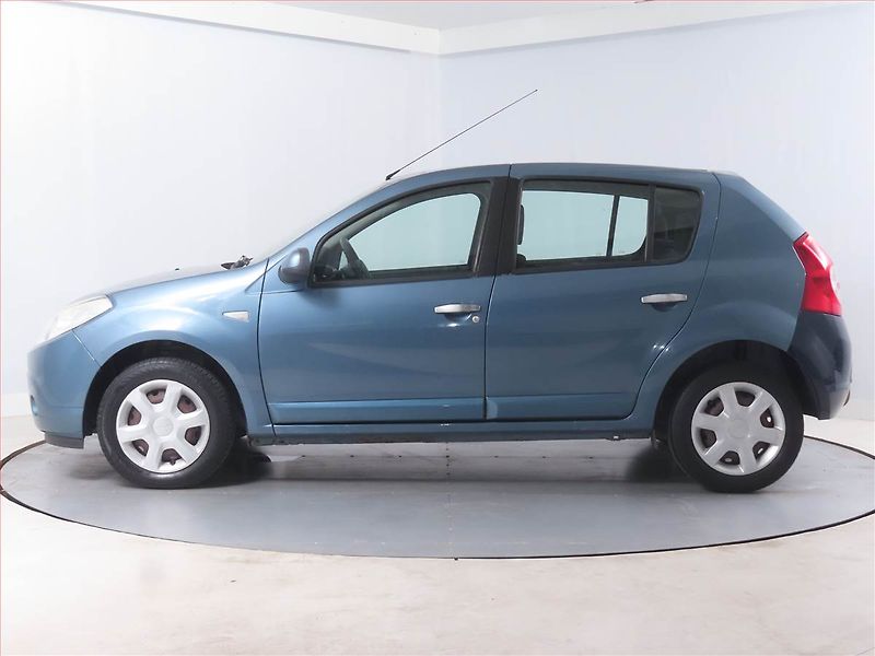 Dacia Sandero (2010) 1.4 MPI, po STK, Tažné - fotka 3 z 13