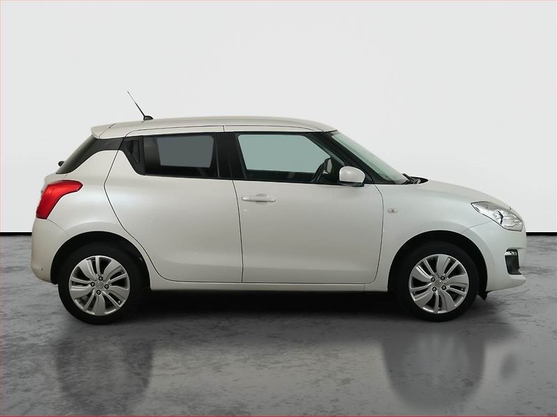 Suzuki Swift (2017) 1.2 DualJet, 4X4, Serv.kniha - fotka 6 z 13