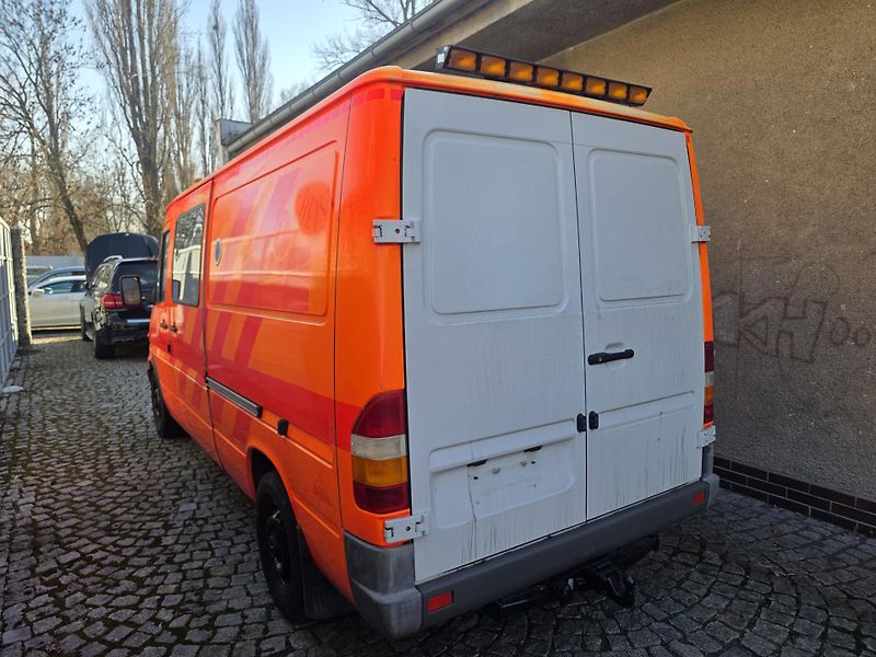 Mercedes-Benz Sprinter 270CD 5valec 67 tkm  montážní  - fotka 3 z 26