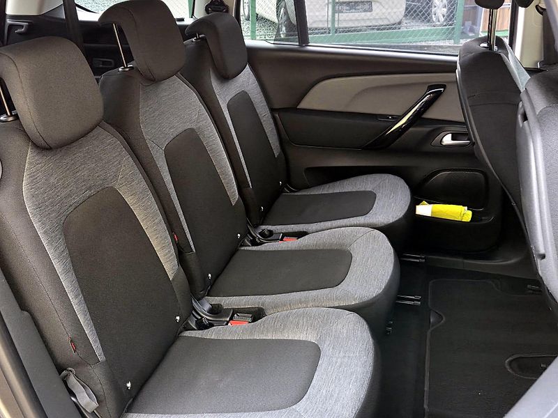 Citroën Grand C4 SpaceTourer 1,5 bHDi 7m SERVISNÍ KNÍŽKA - fotka 29 z 52