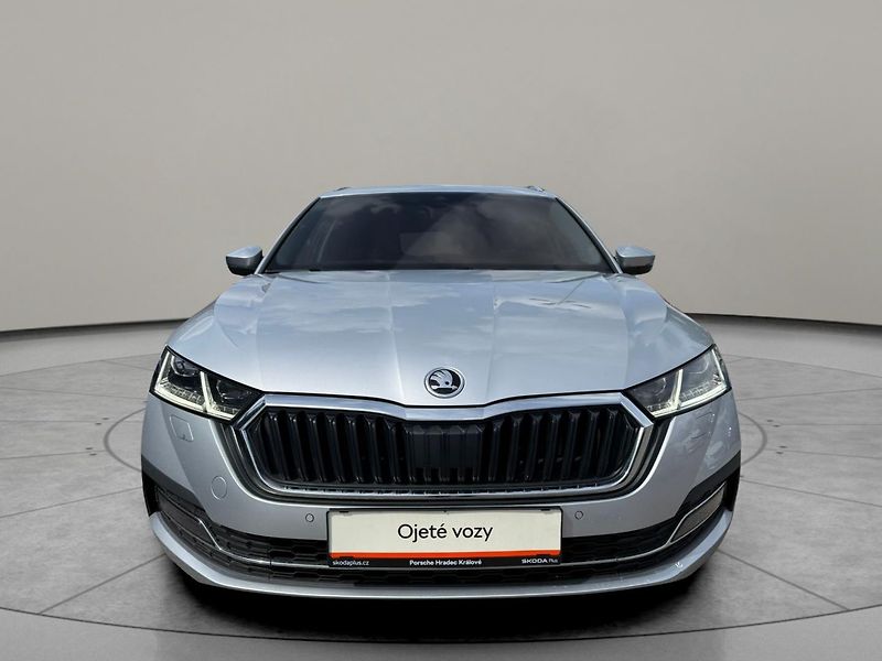 Škoda Octavia Style 2.0 TDI 110kW DSG Combi - fotka 4 z 25