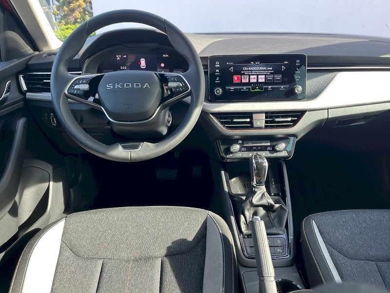 Škoda Kamiq (2025) Top Selection 1,5 TSI / 110 kW - fotka 5 z 35