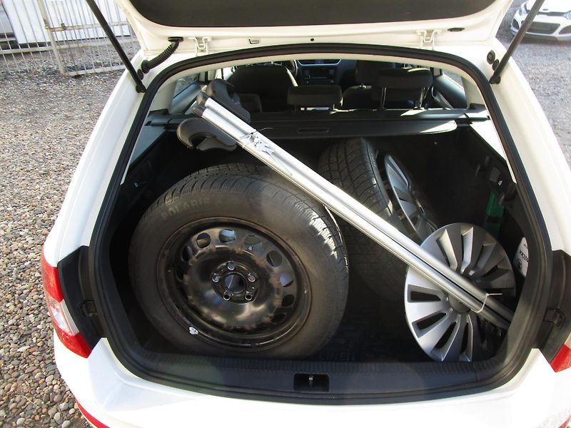 Škoda Octavia 1,6TDI-81KW-KOUPENA v ČR+STK - fotka 6 z 15