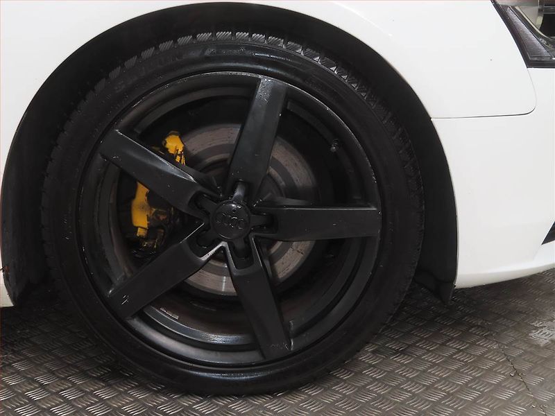 Audi A4 (2013) 2.0 TDI, Automat, Xenony - fotka 15 z 19