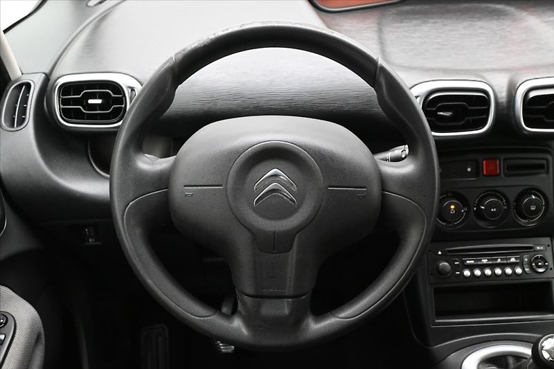 Citroën C3 Picasso 1,6 HDI 73 kW TAŽNÉ Záruka až - fotka 18 z 28