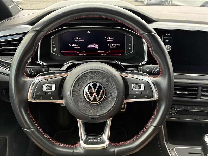 Volkswagen Polo 2,0 GTI,DSG,KAMERA,LED - fotka 9 z 28