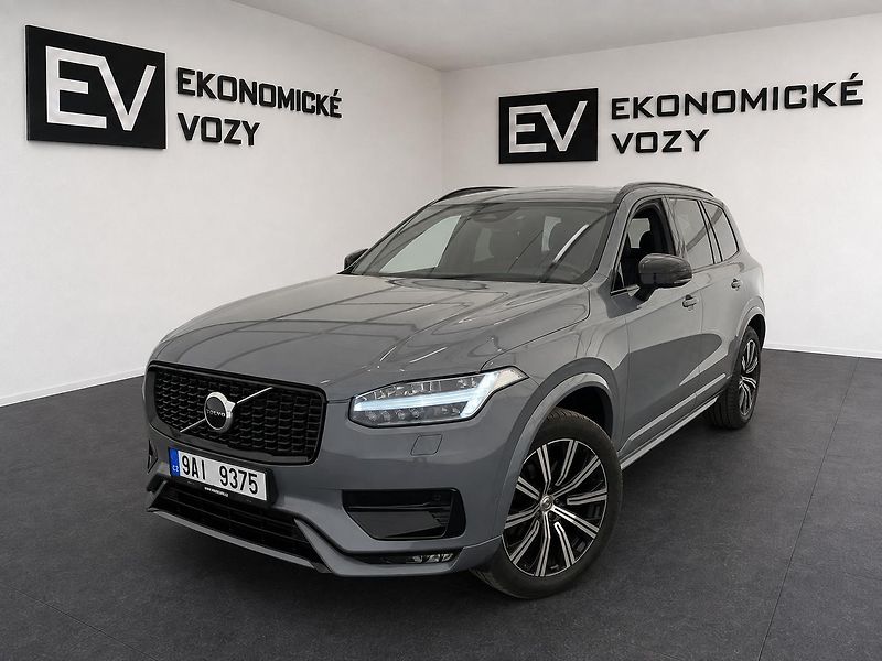 Volvo XC90 (2022) B5 ,Diesel Plus Dark Auto - fotka 1 z 8