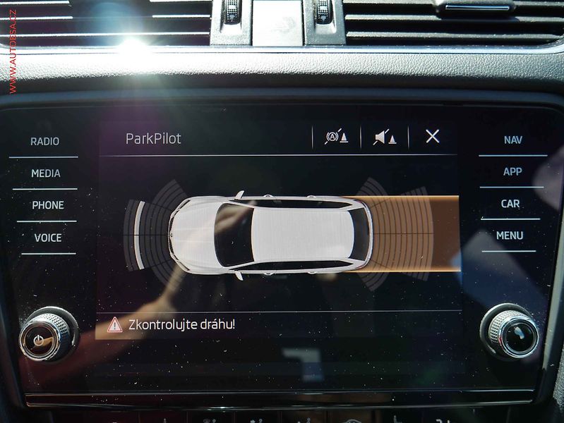 Škoda Octavia (2017) 2.0 TDi, 2.maj,ČR, RS - fotka 18 z 21