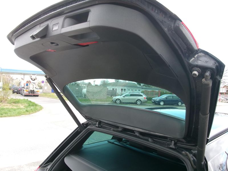 Volkswagen Passat Variant (2018) 1,5TSI AC NAVI ACC BT - fotka 12 z 39
