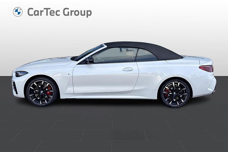 BMW Řada 4 M440i xDrive Convertible - fotka 4 z 9
