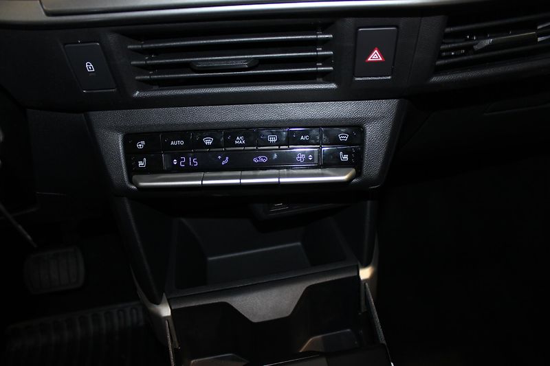 Opel Frontera (2025) Edition Hybrid 1.2 TURBO 107kW - fotka 10 z 16
