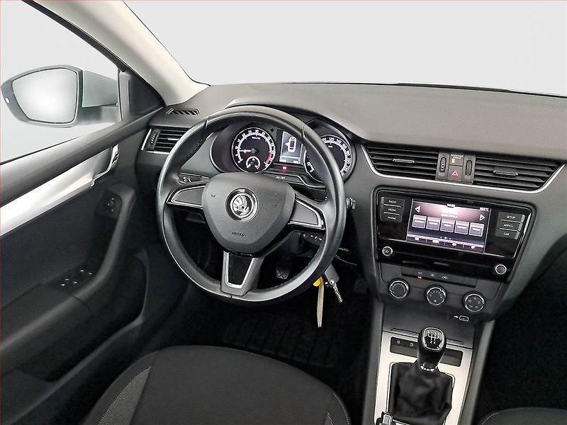 Škoda Octavia (2018) Ambition 1.6 TDI, ČR,1.maj - fotka 7 z 18