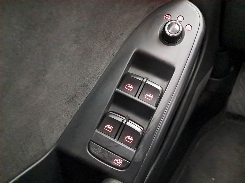 Audi A5 (2010) 2.0 TFSI, Automat, Serv.kniha - fotka 16 z 20