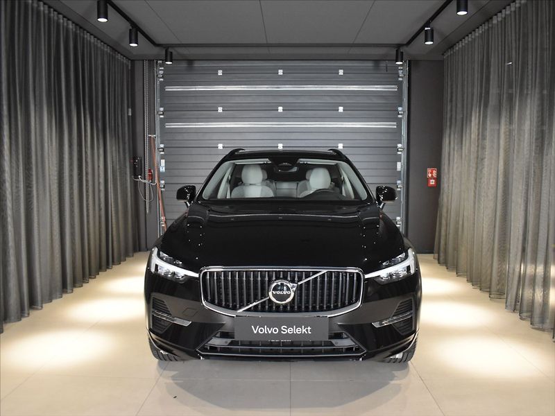 Volvo XC60 2,0 B5 AWD CORE BLIS,Bezklíč - fotka 7 z 25