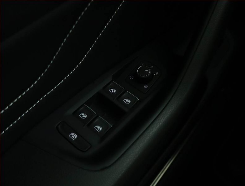 Volkswagen Arteon (2023) R-line 2.0 TDI - fotka 17 z 17