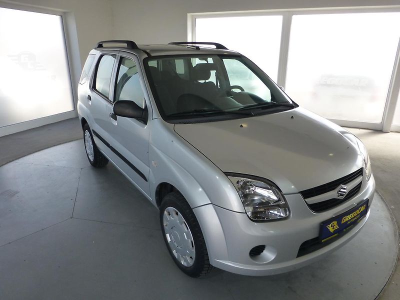 Suzuki Ignis (2004) 1,3I-68KW**KLIMATIZACE**5DVEŘÍ - fotka 3 z 23
