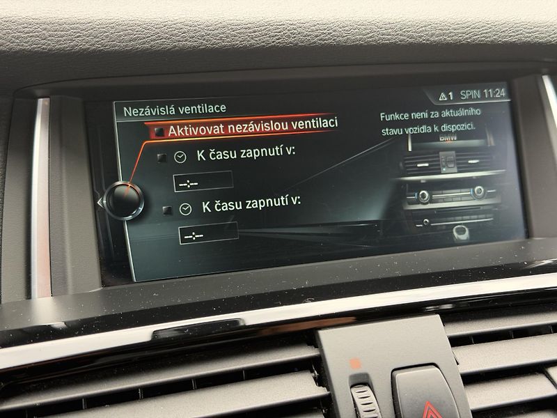 BMW X3 2.0 xDrive20d M SPORT - fotka 16 z 30