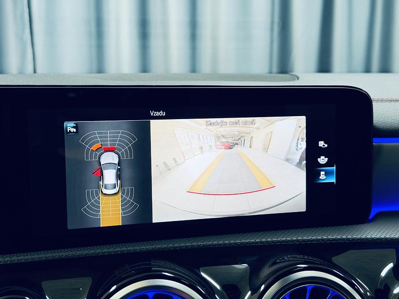 Mercedes-Benz CLA (2022) 200d*ZÁRUKA*PANO*KEYLESS* - fotka 23 z 30