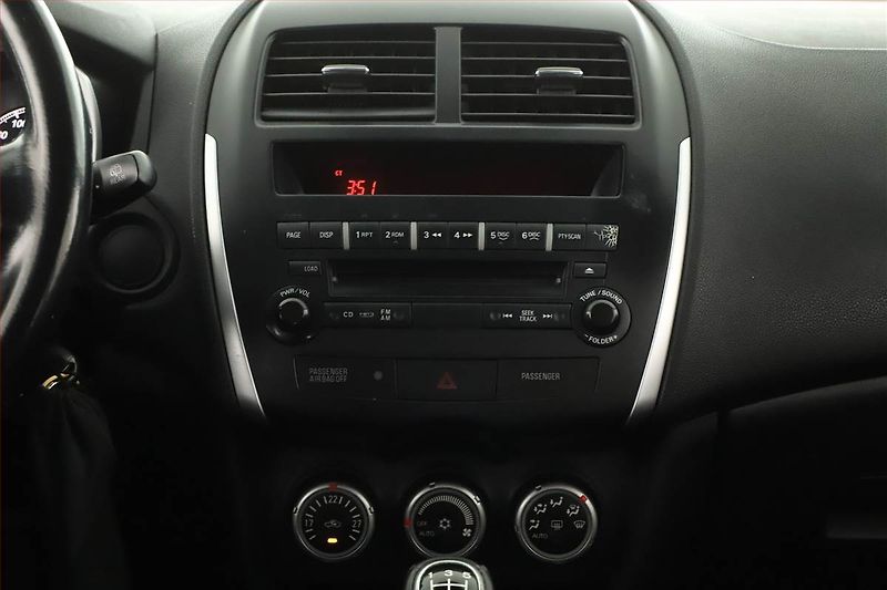 Mitsubishi ASX (2010) 1.6 MIVEC, Tempomat - fotka 9 z 13