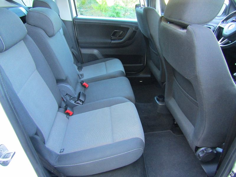 Škoda Roomster (2014) 1.2 TSI 63kW  ROZVODY + SERVIS - fotka 25 z 38