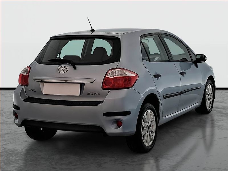 Toyota Auris (2010) 1.6 Valvematic - fotka 5 z 16