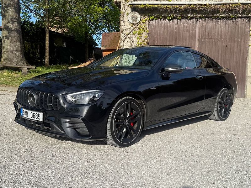 Mercedes-Benz Třídy E (2022) - fotka 77 z 91
