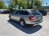 Škoda Octavia 2.0 TDi - náhled 8