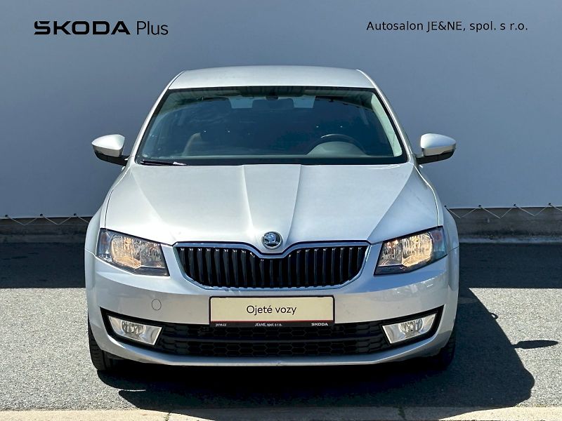 Škoda Octavia (2013) Ambition Plus 1.6 TDI 77 kW - fotka 4 z 24