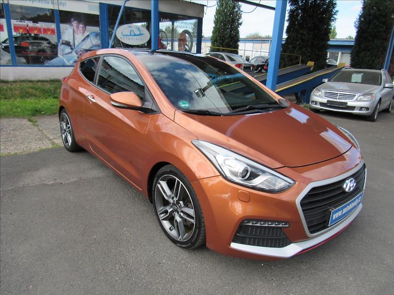 Hyundai i30 1,6 Turbo 137kW - fotka 3 z 35