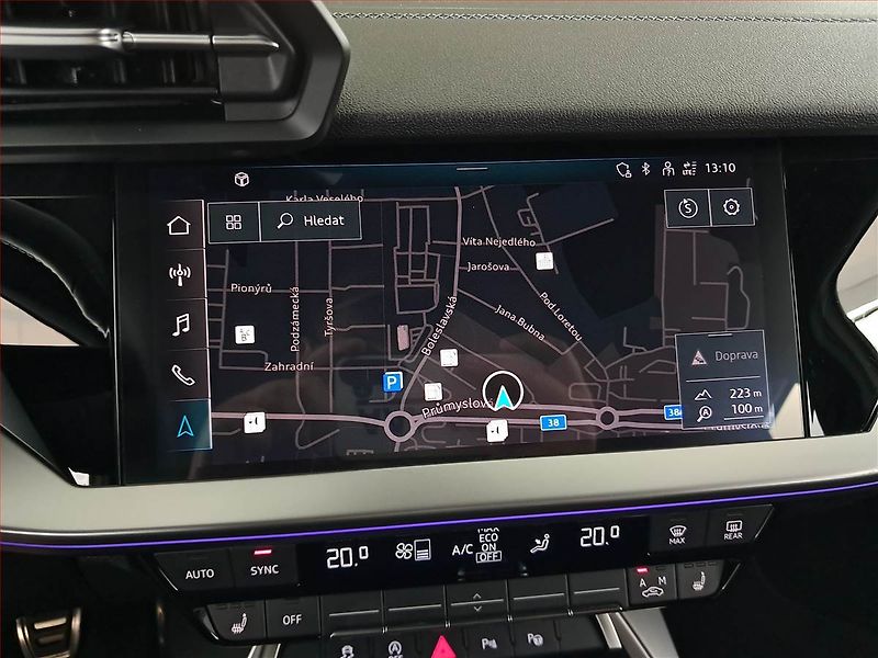 Audi A3 (2020) S-Line 30 TFSI - fotka 13 z 21
