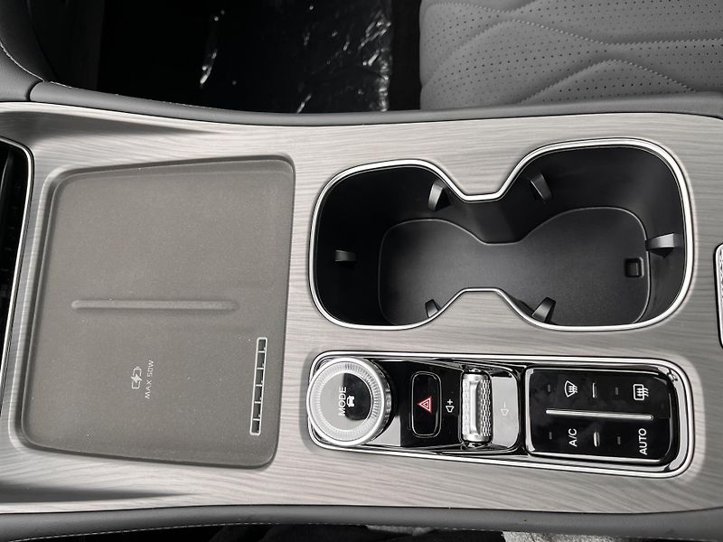 Chery Tiggo 8 (2026) 1,6 ICE UNIQUE AKCE! - fotka 35 z 38