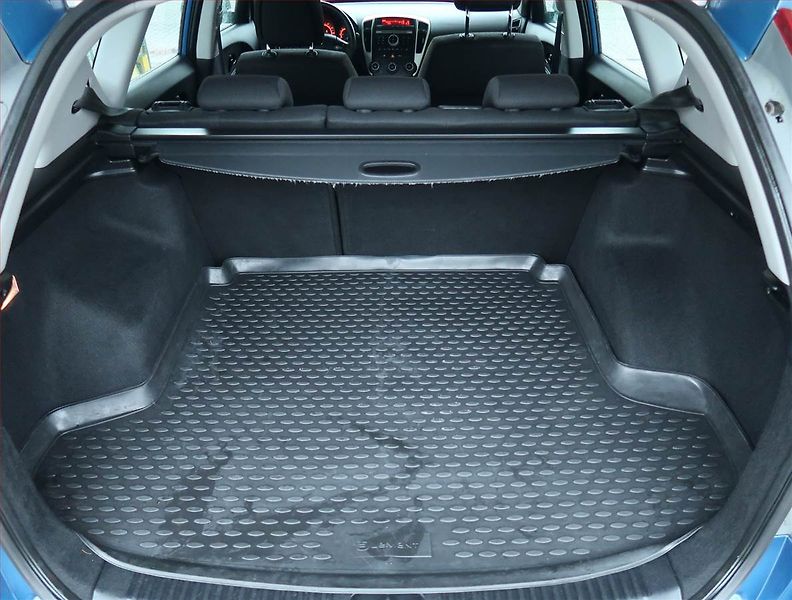 Kia Ceed (2010) 1.4 CVVT, po STK, jezdí skvěle - fotka 13 z 16
