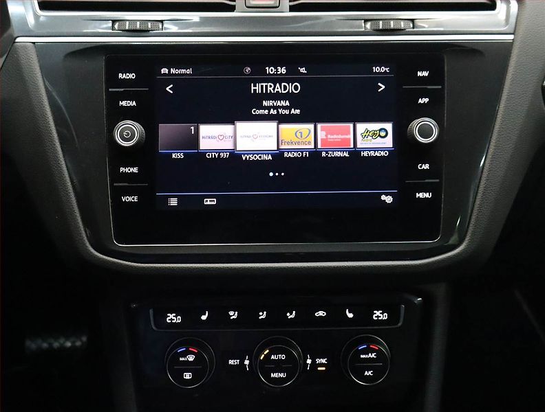 Volkswagen Tiguan (2020) R-Line 1.5 TSI - fotka 12 z 23
