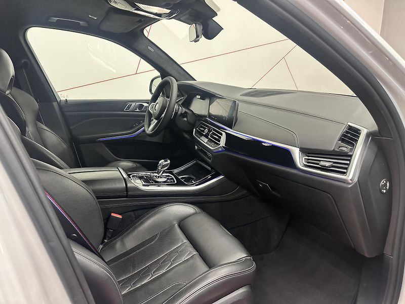 BMW X5 (2020) M50d CZ*HUD*LASER*TAŽNÉ*DPH - fotka 10 z 20