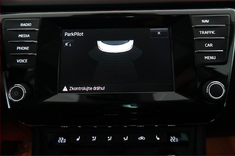 Škoda Superb (2016) Style 2.0 TDI, Automat, Navi - fotka 19 z 19
