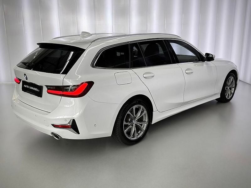 BMW Řada 3 320d xDrive AT LUXURY LINE, PA - fotka 7 z 29