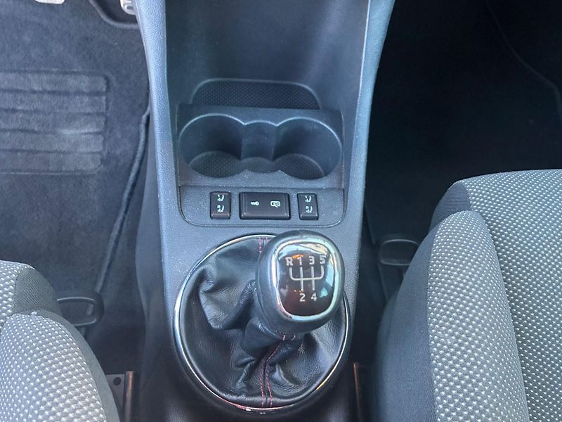 Škoda Fabia (2014) 1.2TSi, 77KW, MONTE CARLO - fotka 15 z 20