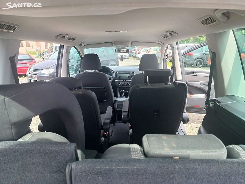 Volkswagen Sharan (2010) 1.4 TSI, tažné - fotka 27 z 31