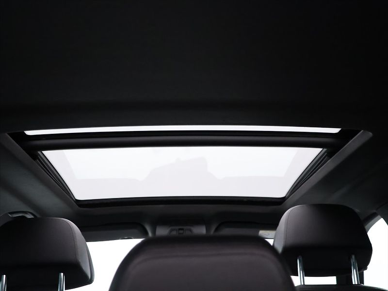 BMW X5 3.0 M50d 280kW xDrive - fotka 37 z 45