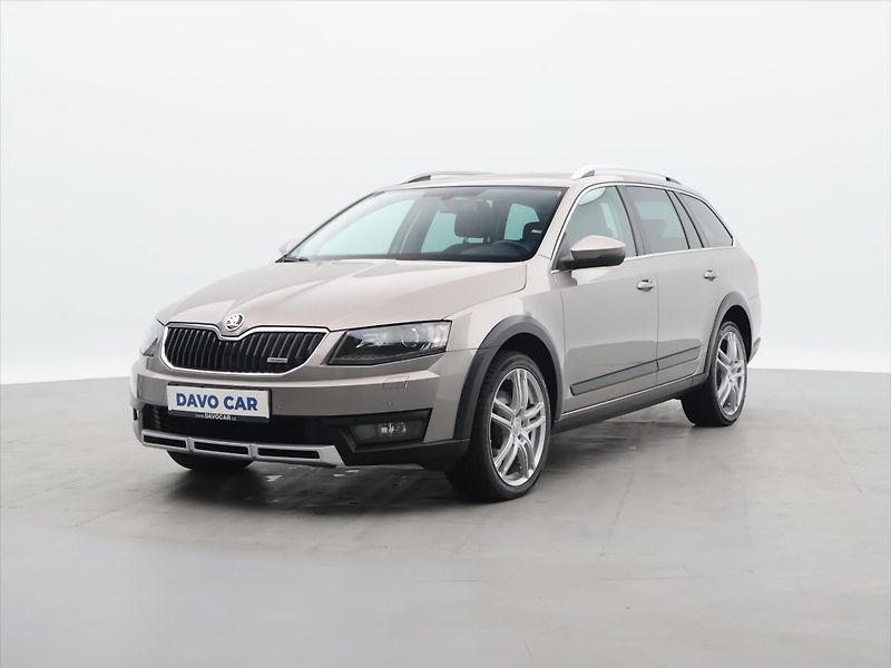 Škoda Octavia 2.0 TDI 135kW DSG Scout Xenon - fotka 3 z 28