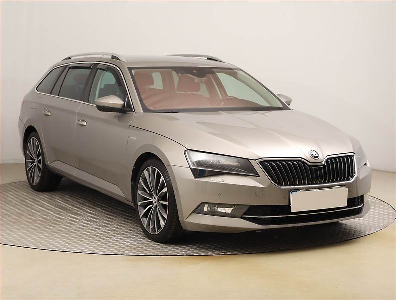 Škoda Superb (2016) Laurin&Klement 2.0 TDI 4x4 - fotografie inzerátu
