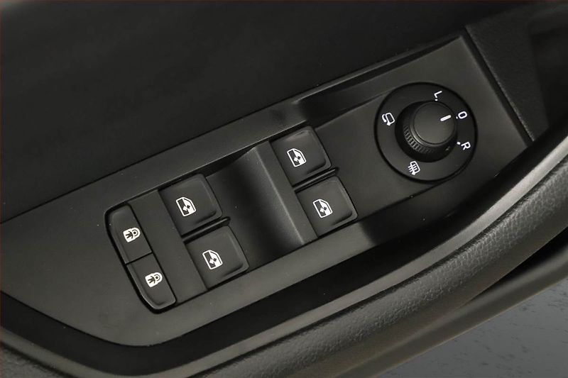 Škoda Superb (2020) Style 1.6 TDI, Automat, Navi - fotka 20 z 20