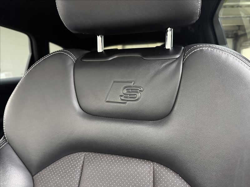 Audi SQ7 4,0 V8 MATRIX BOSE DPH 360° CZ - fotka 38 z 52
