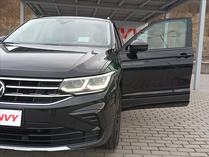 Volkswagen Tiguan 2,0 TDI,147KW,URBAN SPORT,4X4 - fotka 46 z 48