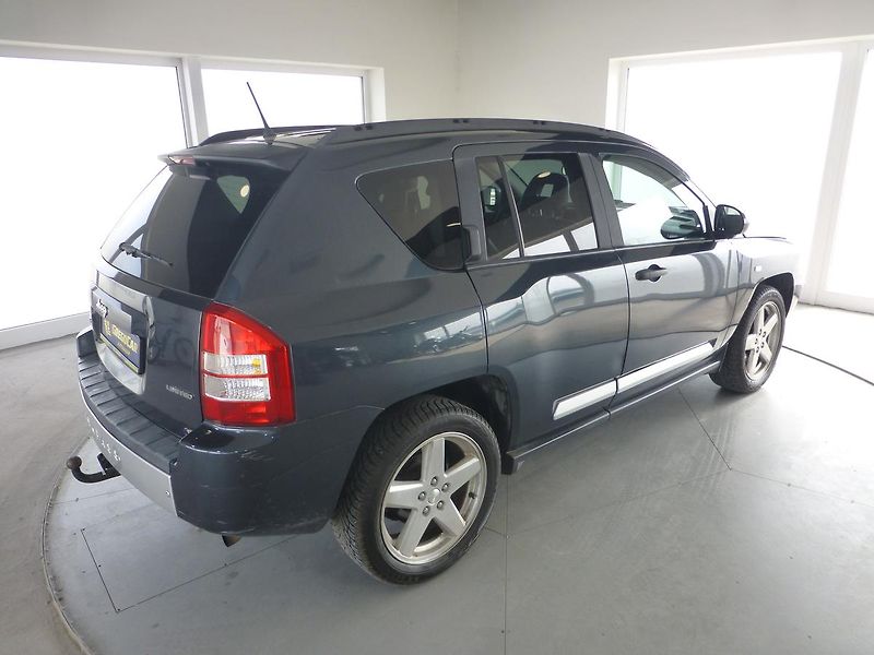 Jeep Compass (2008) 2,0CRDI*VYHŘ.SED*TAŽNÉ*ALU*4X4 - fotka 5 z 23